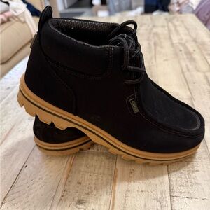 Lugz Black and Tan Chukka Boots suede stompers men size 10 worn 1